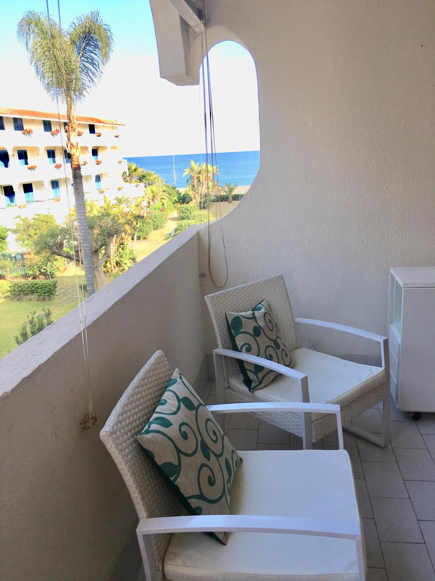 Apartamento Baia Degli Dei - Living La Nike Giardini-Naxos Exterior foto